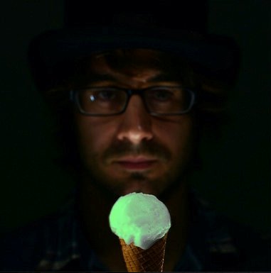 la-dd-glow-in-the-dark-jellyfish-ice-cream-201-002